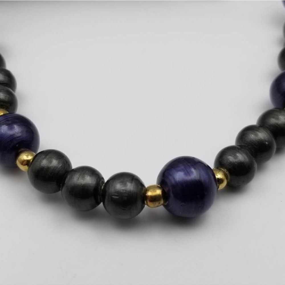Midnight feast garden necklace - Picture 3 of 3